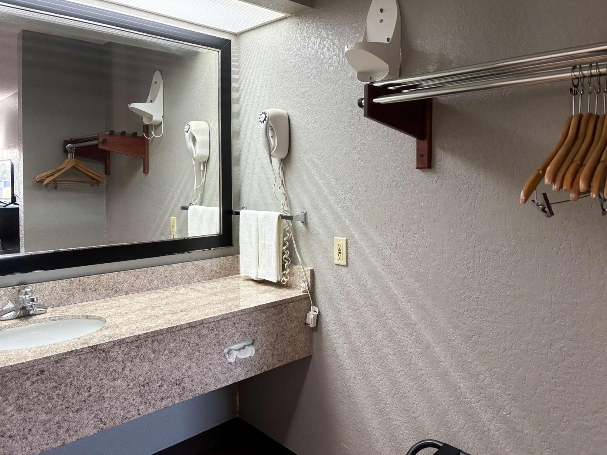 Motel 6 Prattville Al Luaran gambar